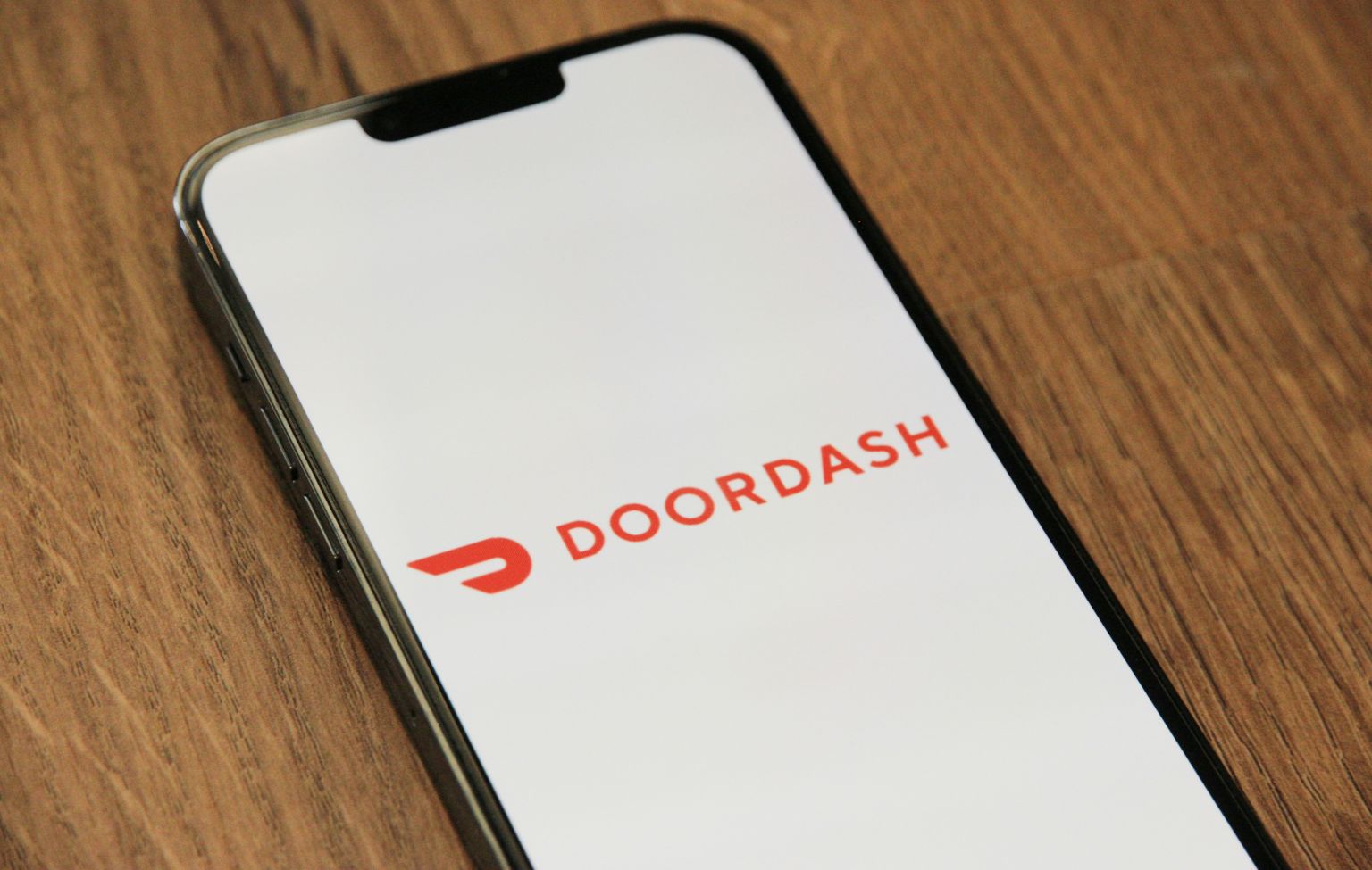 what-pays-more-uber-eats-or-doordash-a-2025-earnings-comparison-fundo